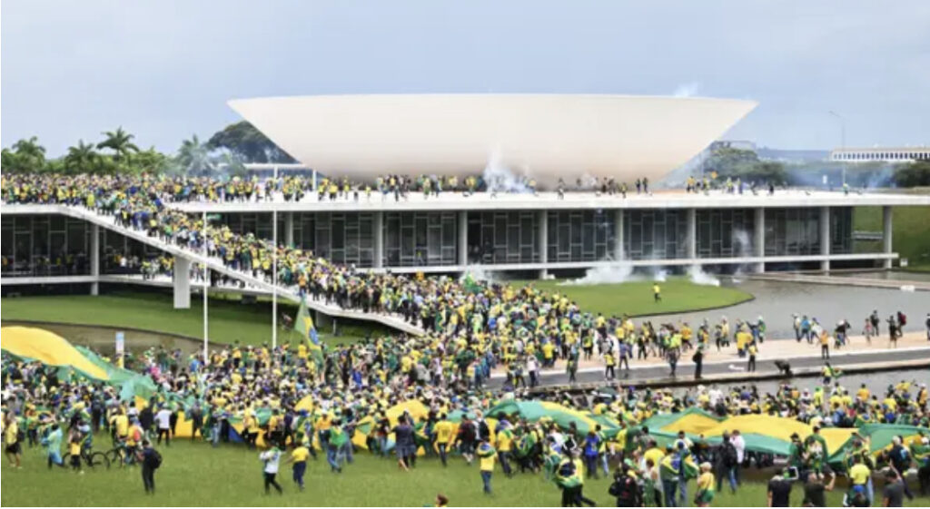 manifestantes em Brasilia