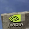 Ações da Nvidia disparam e empresa já vale quase US$ 1 trilhão