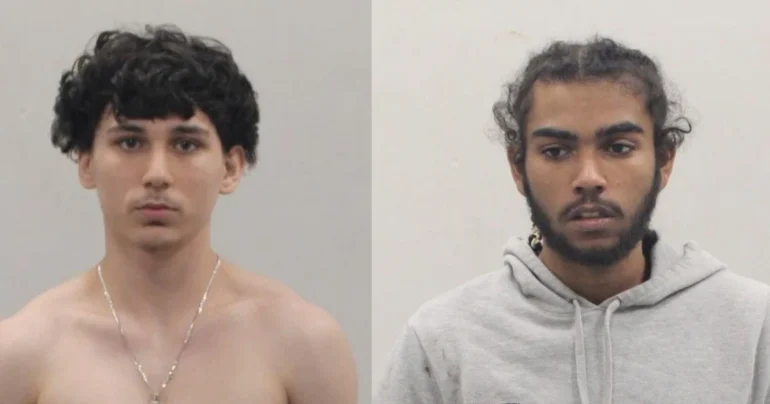 Evan Araujo, à esquerda, em imagem divulgada pela polícia